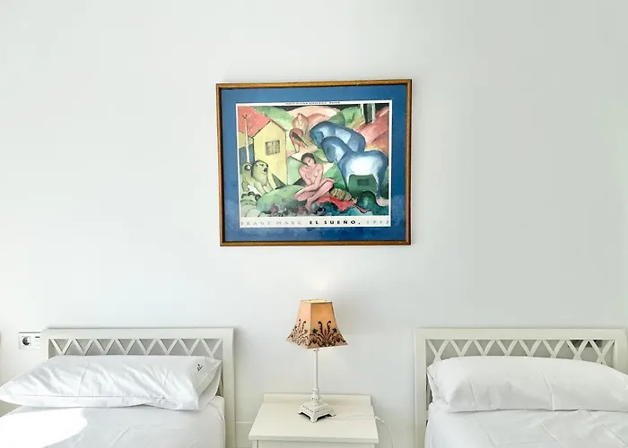 Center Of - Eaw Homes Μαρμπέλλα