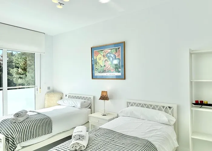 Center Of - Eaw Homes * Μαρμπέλλα