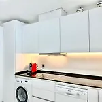 アパート Center Of - Eaw Homes