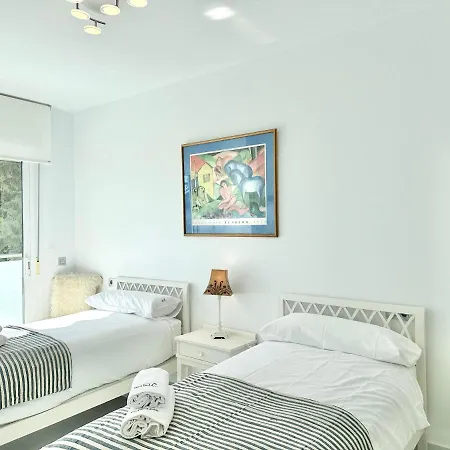 Center Of - Eaw Homes * マルベーリャ